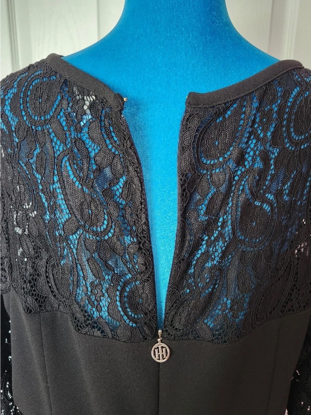 Black Lace-Sleeve Women’s Dress Tommy Hilfiger - Picture 4 of 5